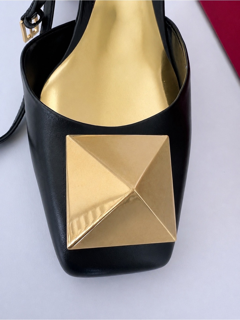 Valentino Garavani One Stud Black Patent Leather Slingback Pumps 37.5 US 7.5 - Picture 5 of 16